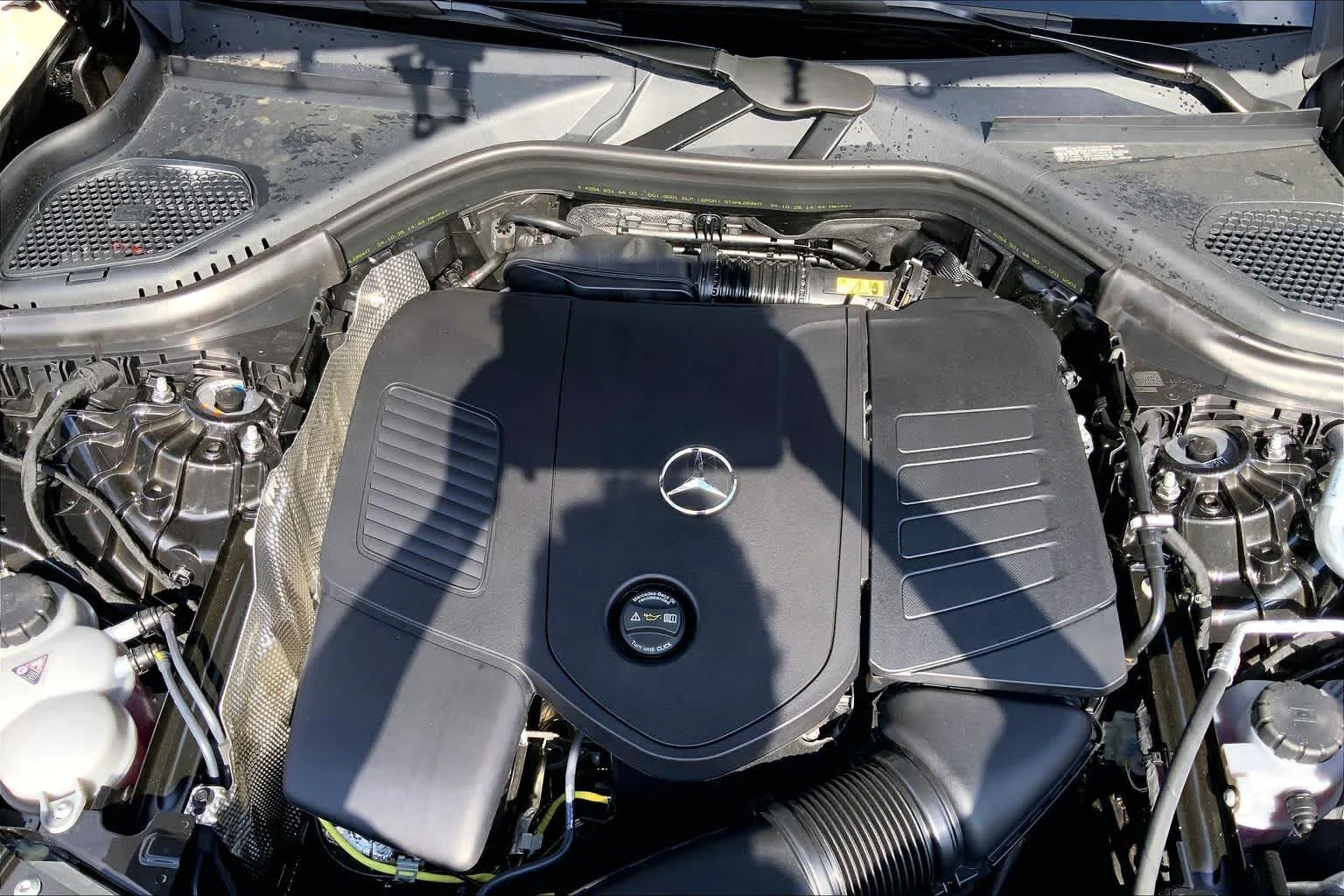 New 2026 Graphite Grey Metallic Mercedes-Benz GLC 300 image 17
