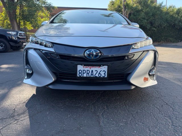 Used 2020 Classic Silver Metallic Toyota Limited 5D Hatchback image 3