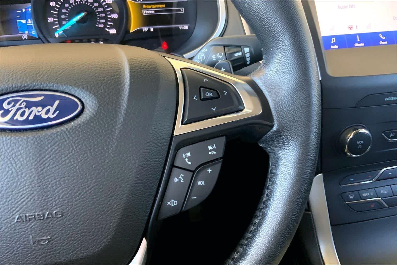 Used 2020 Rapid Red Metallic Tinted Clearcoat Ford SEL image 24