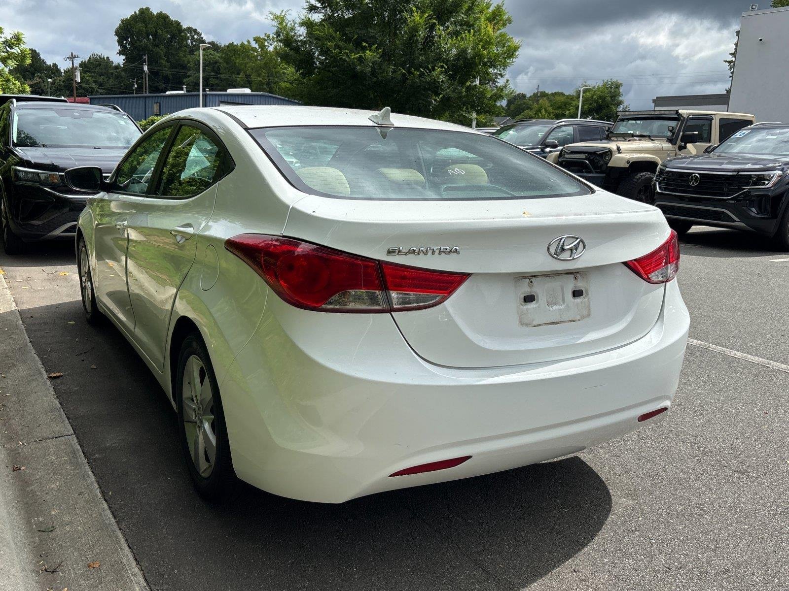 Used 2013 Shimmering White Hyundai GLS PZEV image 3