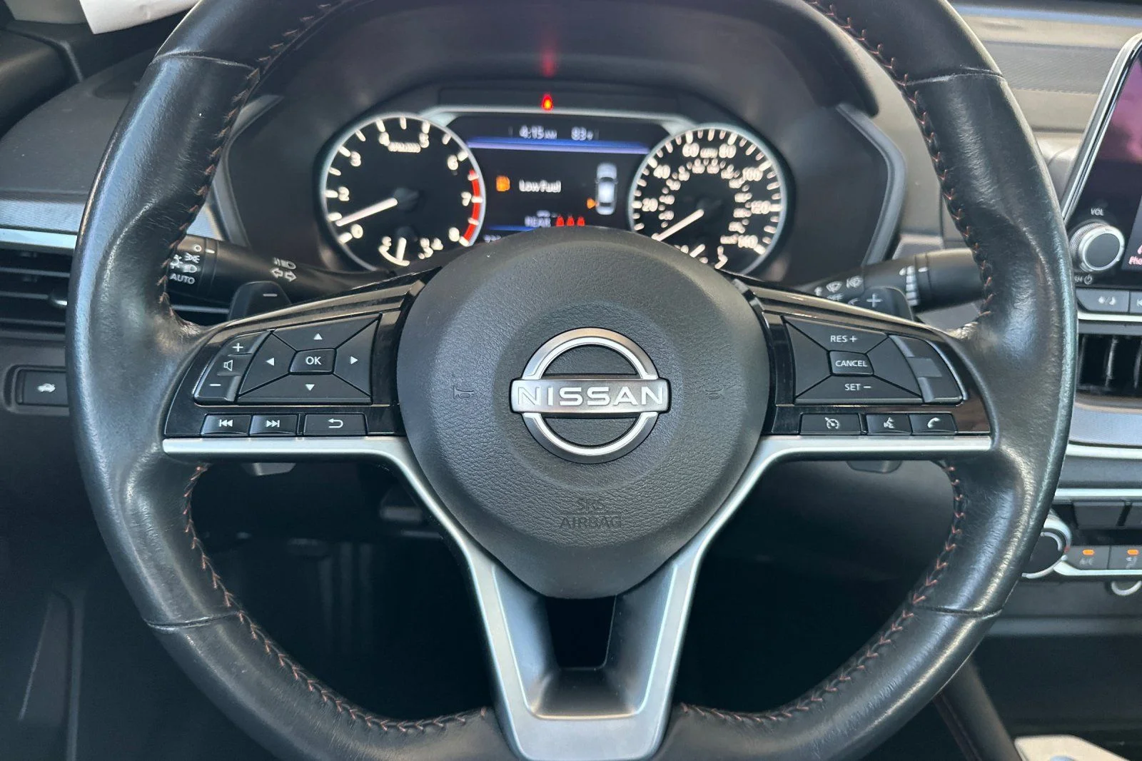 Used 2023 Blue Nissan 2.5 SR image 23