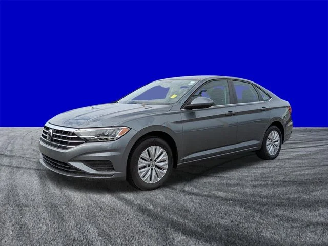 Certified Used 2019 Platinum Gray Metallic Volkswagen 1.4T S image 8
