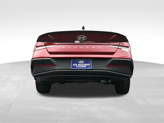 Used 2026 Red Hyundai SEL Sport image 35