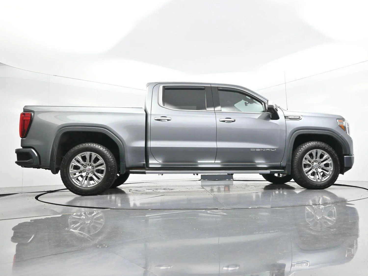 Used 2020 SATIN STEEL METALLIC GMC Denali image 53