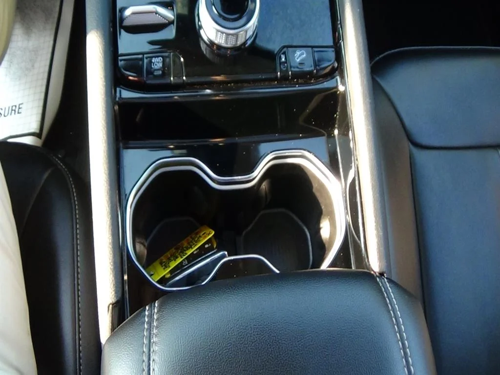 Used 2023 Silver Zynith Clear Coat (pse) Jeep 4xe image 29