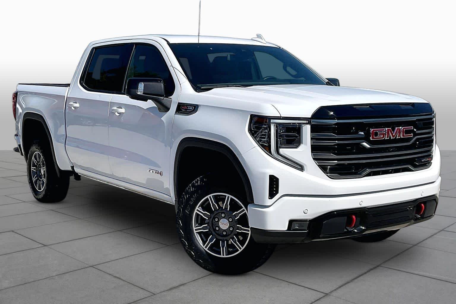 Used 2026 Summit White GMC AT4 image 3