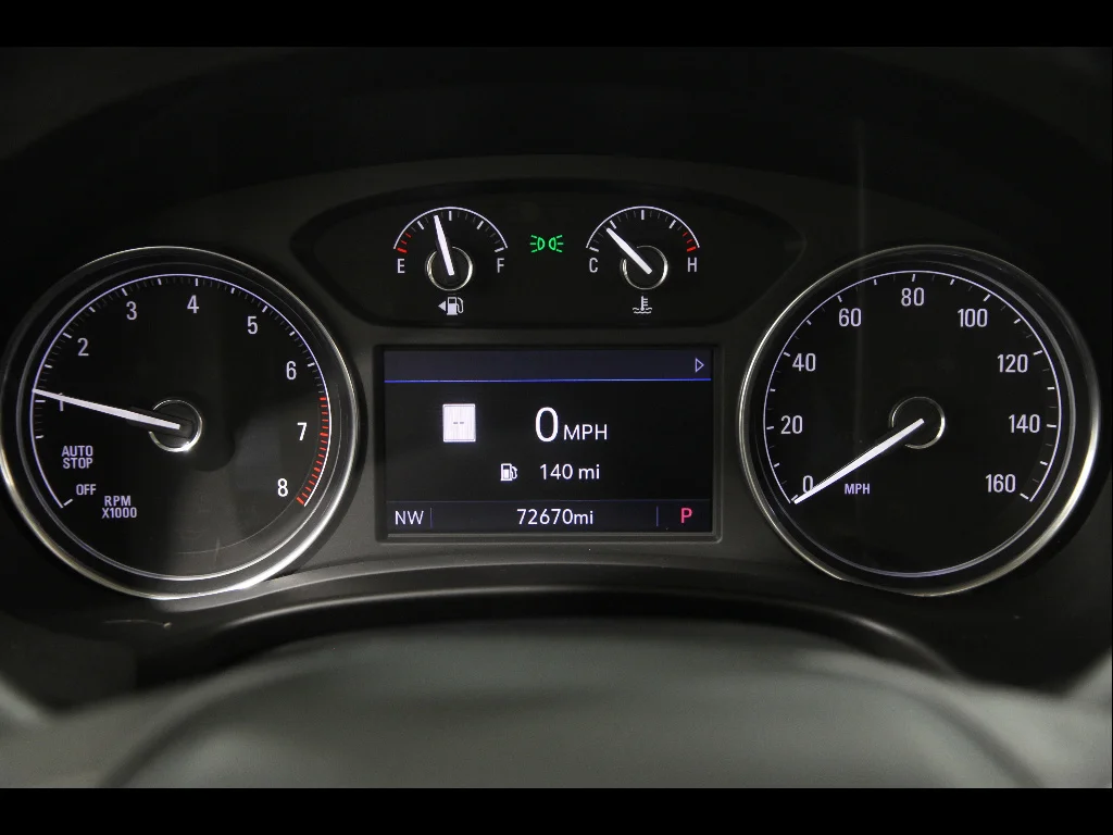 Used 2020 Summit White Buick Premium image 8