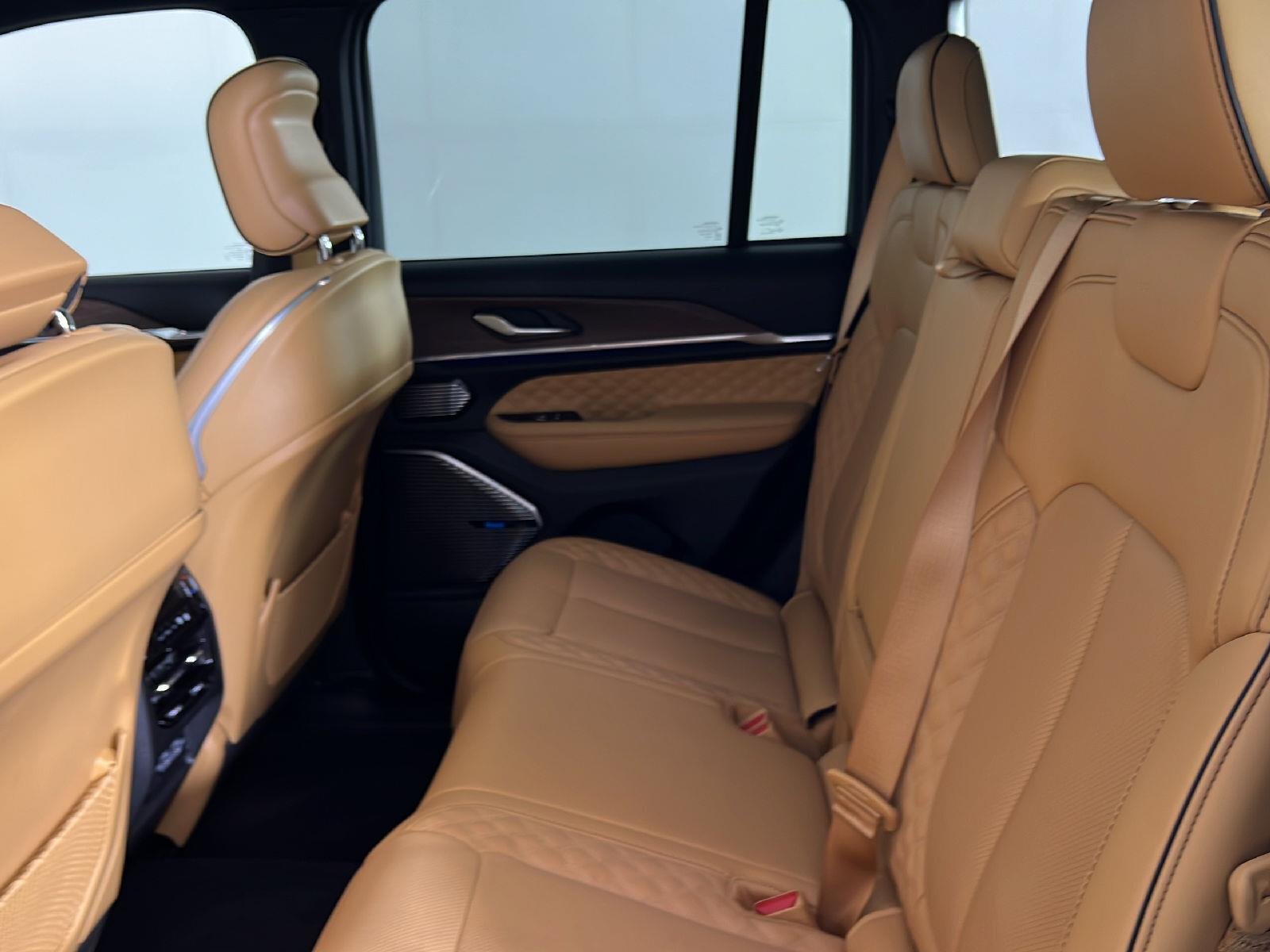 Used 2025 Bright White Clearcoat Jeep Summit image 37