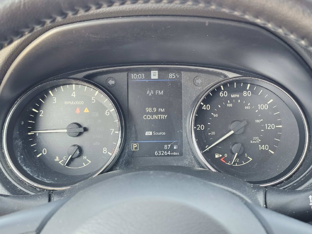 Used 2020 Gray Nissan SL image 29