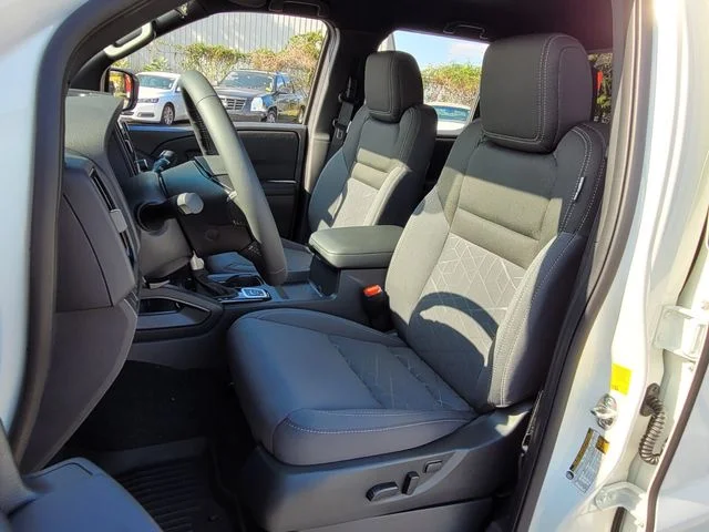 2026 Nissan Frontier SV - Photo 10