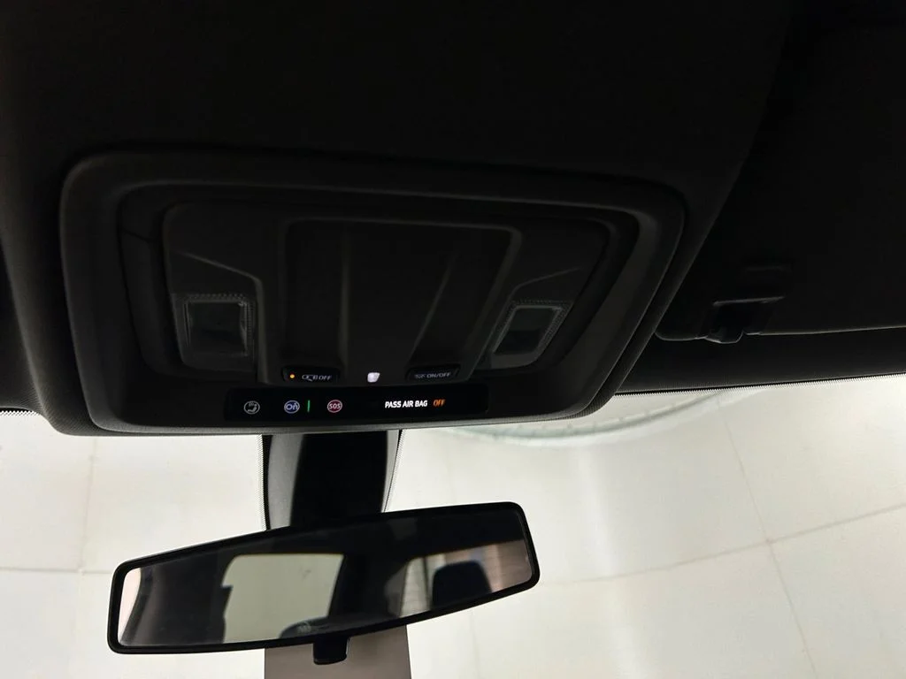 Used 2020 Blue GMC Elevation image 29