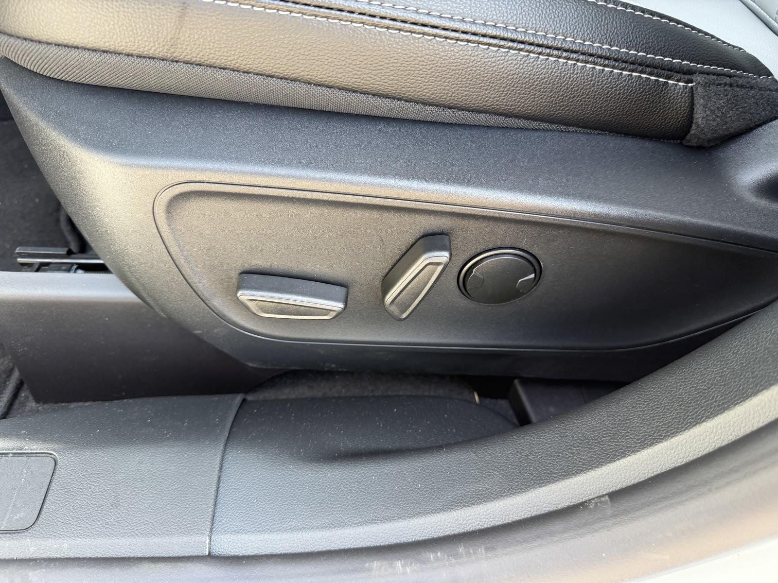 2025 Ford Escape Plug-in hybrid PHEV - Photo 21