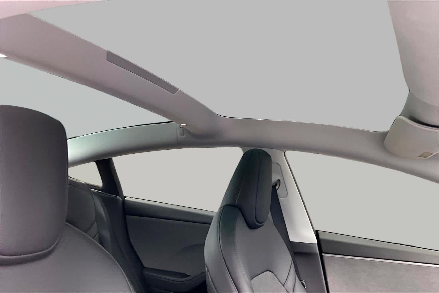Used 2025  Tesla Long Range image 12
