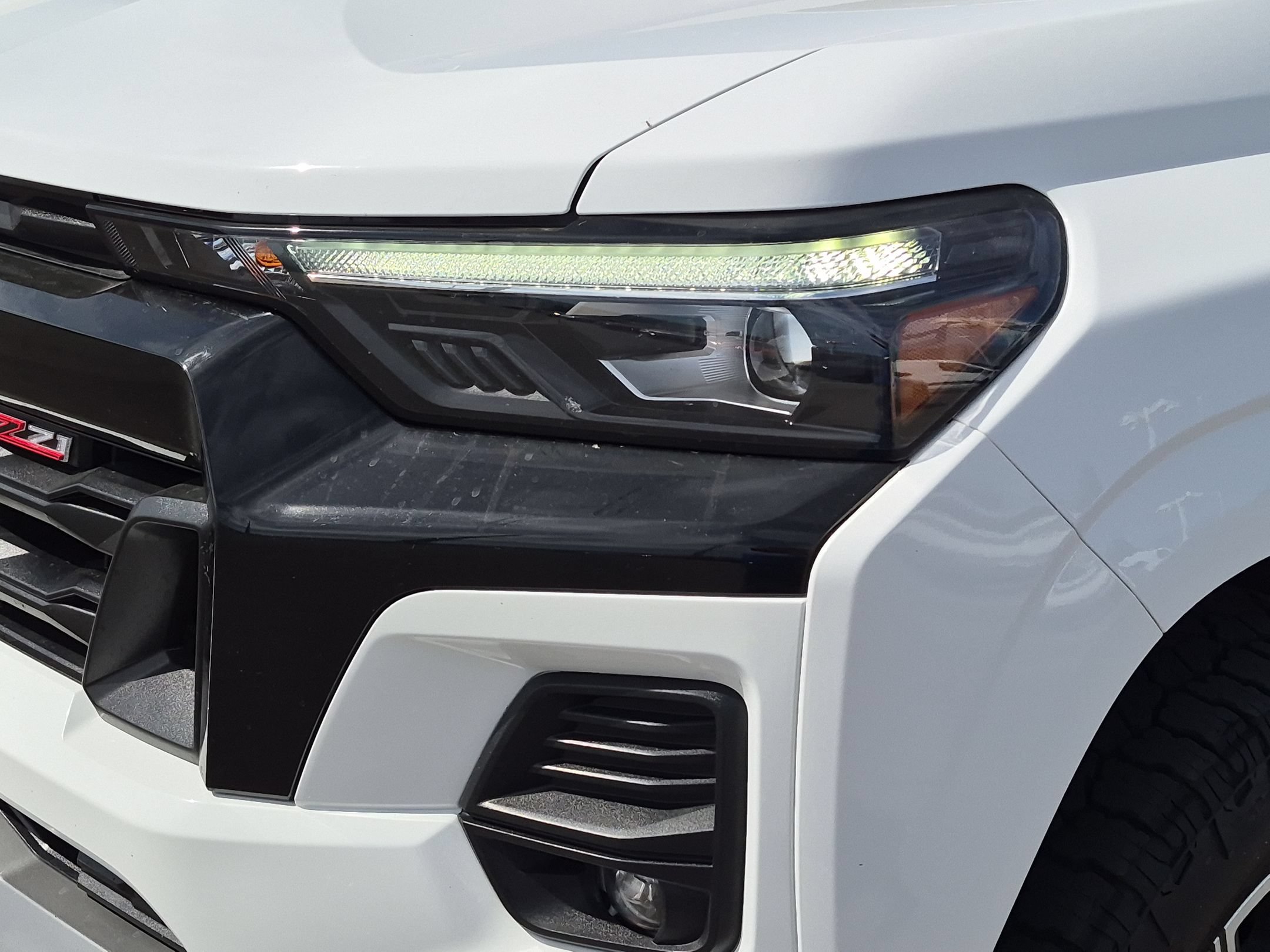 Used 2025 Summit White Chevrolet 4WD Z71 image 11