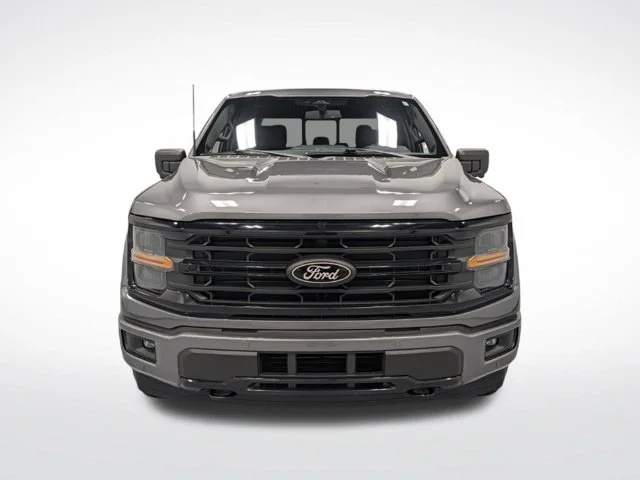 Used 2024 Gray Ford XLT image 3