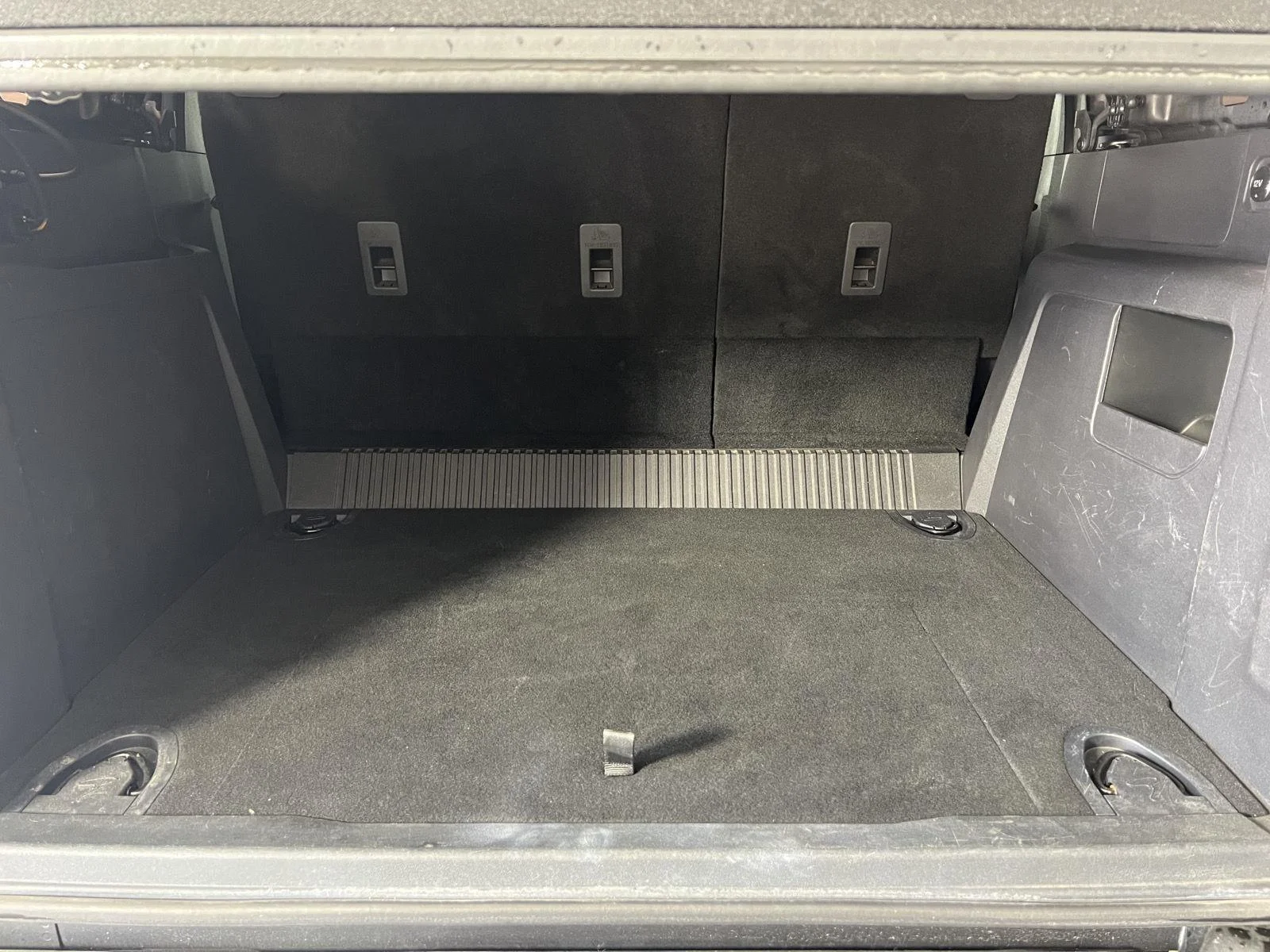 Used 2022 Gray Metallic Ford Outer Banks image 31