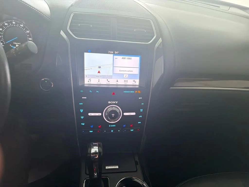 Used 2019 Black Metallic Ford Platinum image 14