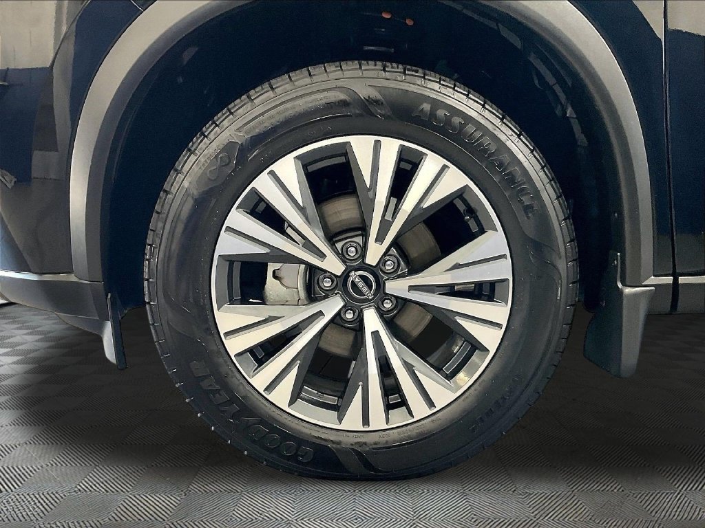 Used 2023 Black Nissan SV image 7