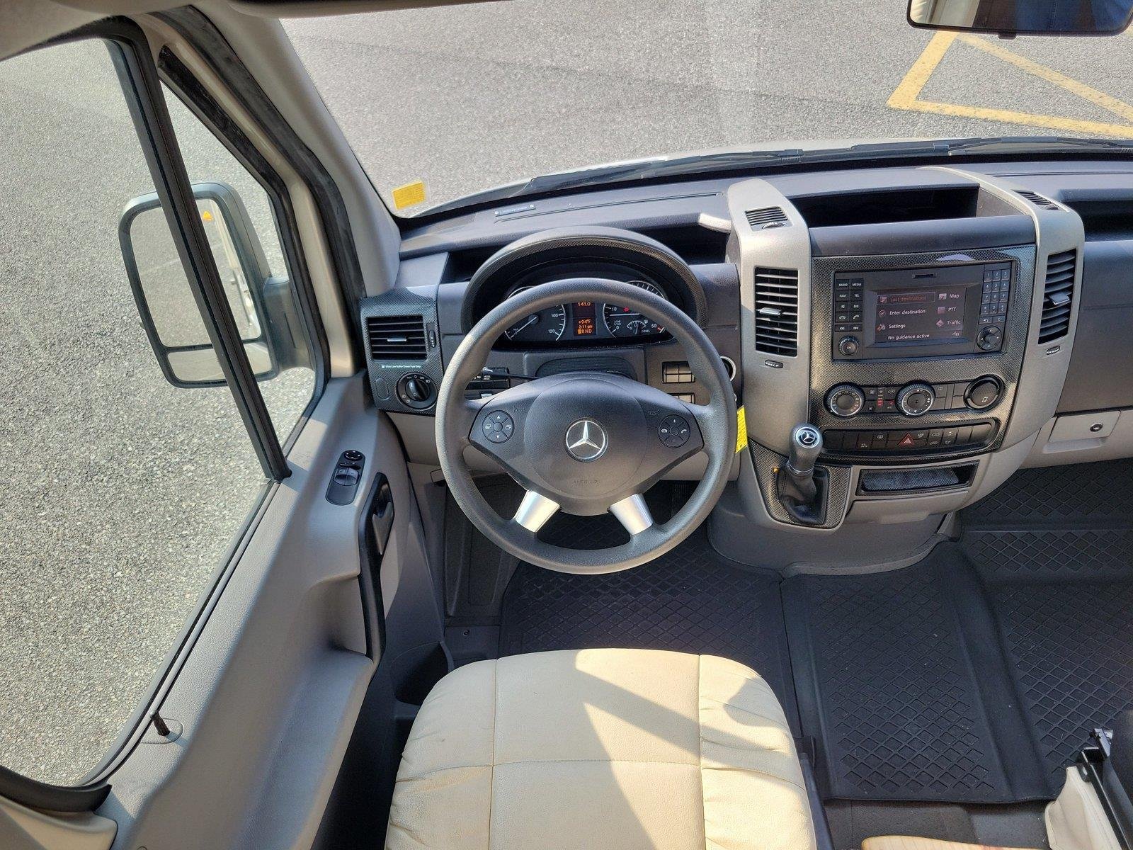Used 2017  Mercedes-Benz 3500 HIGH ROOF V6 image 19