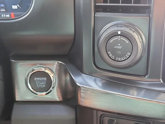New 2026 Oxford White Ford Lariat image 29