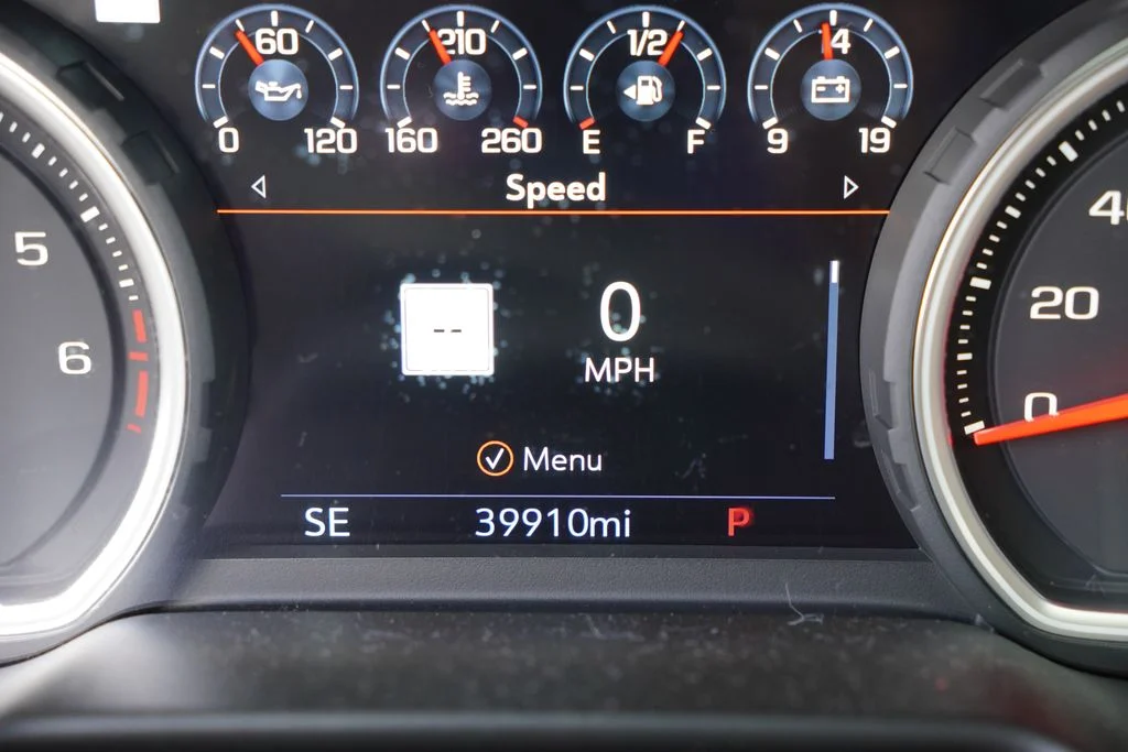 Used 2021 Empire Beige Metallic Chevrolet High Country image 10