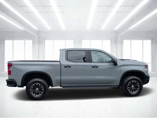 Used 2024 Slate Gray Metallic Chevrolet ZR2 image 2