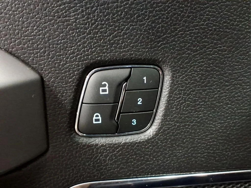 Certified Used 2019 Gray Metallic Ford Lariat image 17