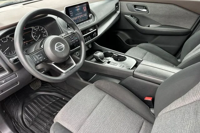 Used 2021 Red Nissan SV image 12