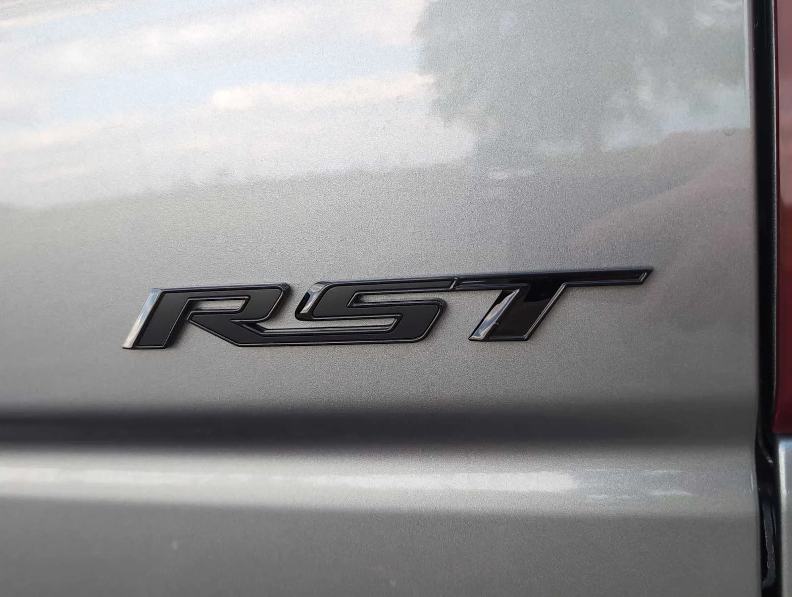 New 2026 Sterling Gray Metallic Chevrolet RST image 32