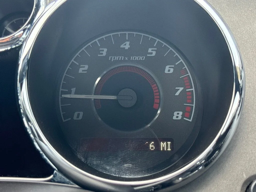 Used 2007 Silver Pontiac GXP image 12