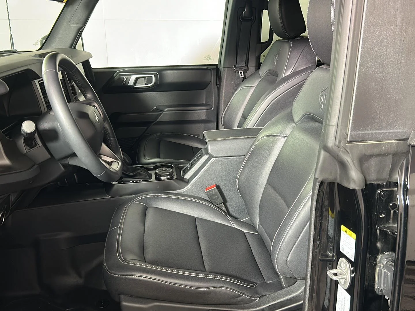 Used 2025 Shadow Black Ford Badlands image 13