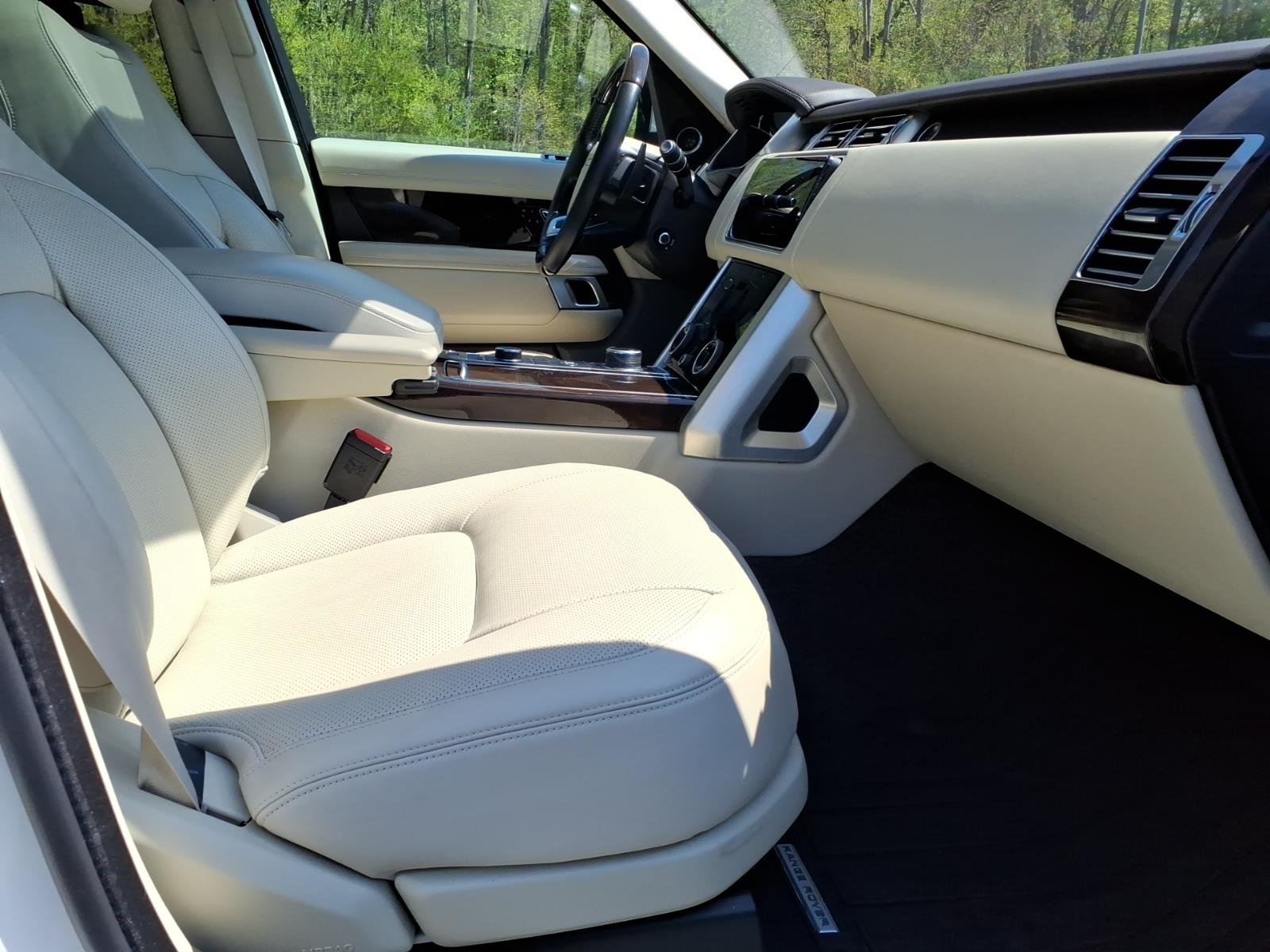 Certified Used 2022 Fuji White 1aa Land Rover Westminster image 3