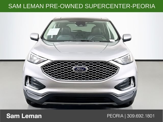 Used 2024 Silver Ford SEL image 2