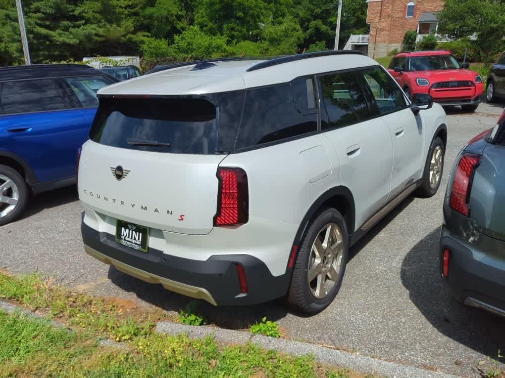 Used 2025 Nanuq White Metallic MINI S image 7
