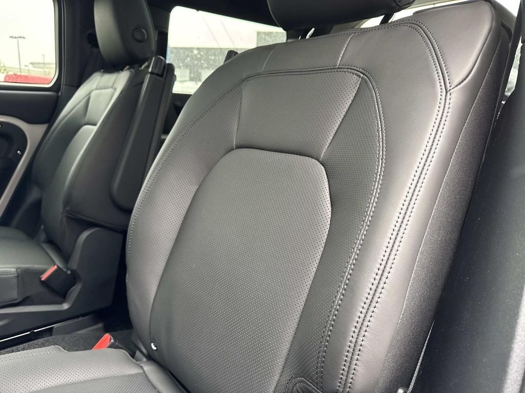 New 2026 Borasco Grey Land Rover X-Dynamic SE image 14