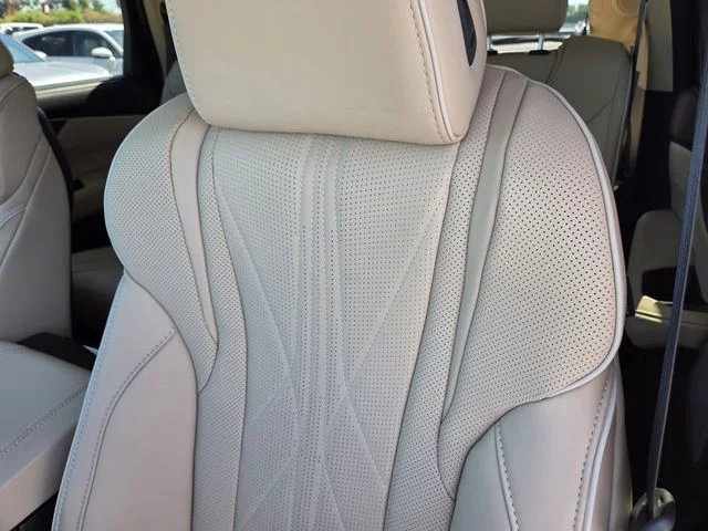 New 2026 Platinum White Pearl Acura w/Advance Package image 15