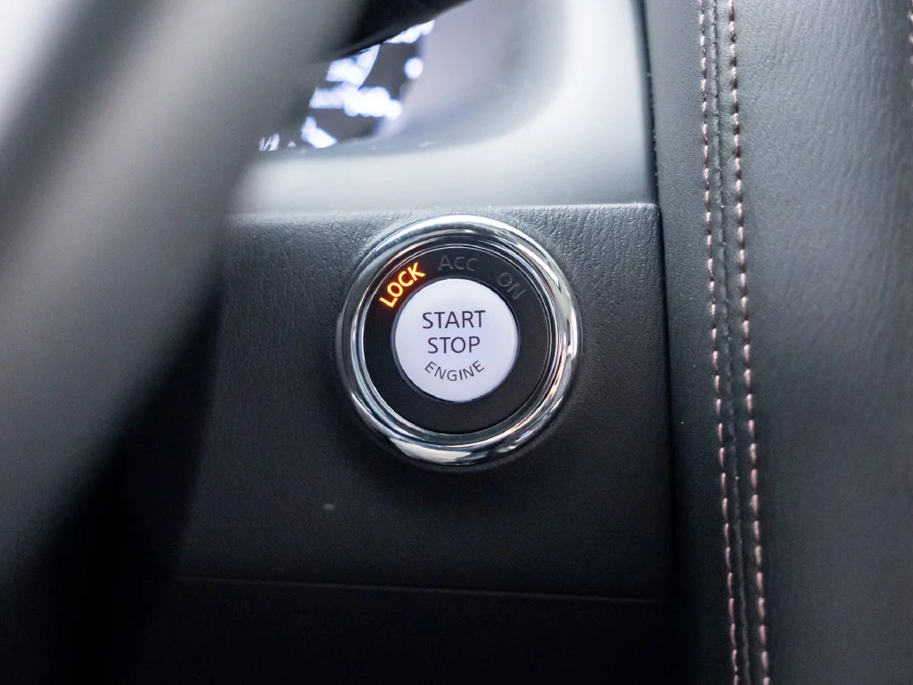 Used 2023 Black Nissan Platinum image 23