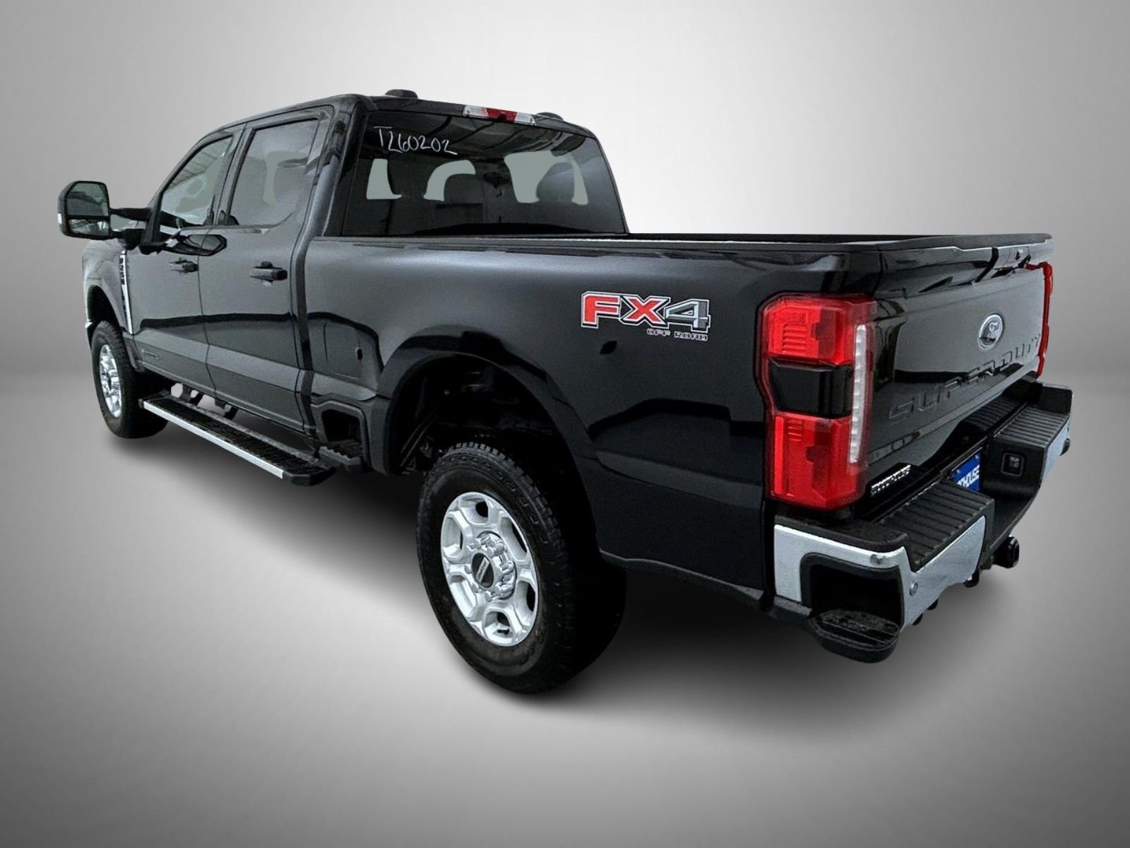 New 2026 Agate Black Metallic Ford XLT image 7