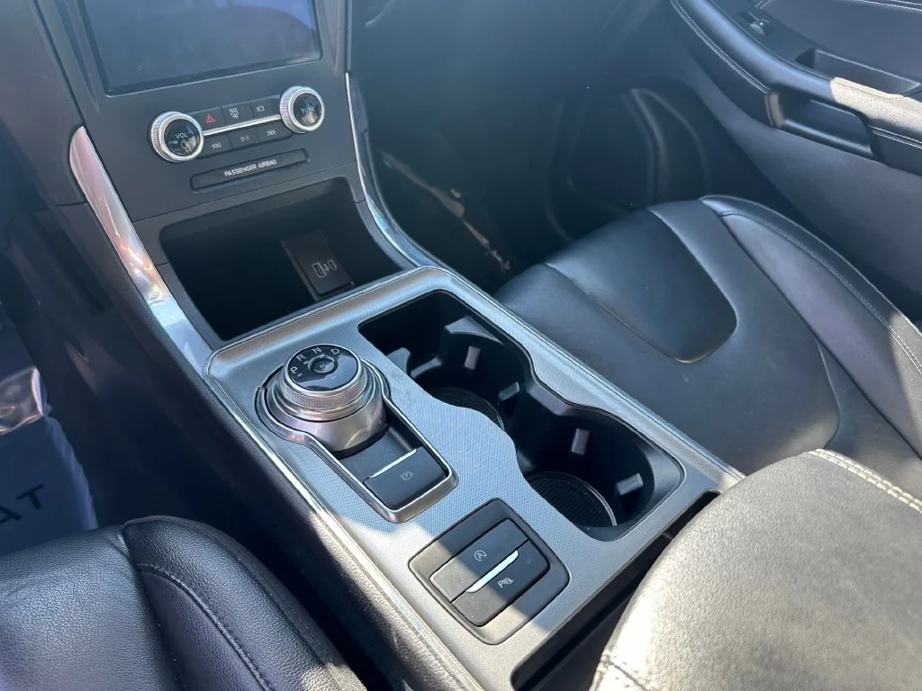 Used 2022 Silver Ford Titanium image 18