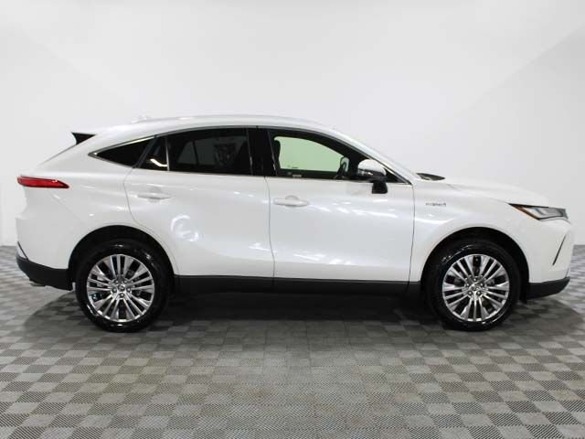 Used 2021 Blizzard Pearl Toyota XLE image 7