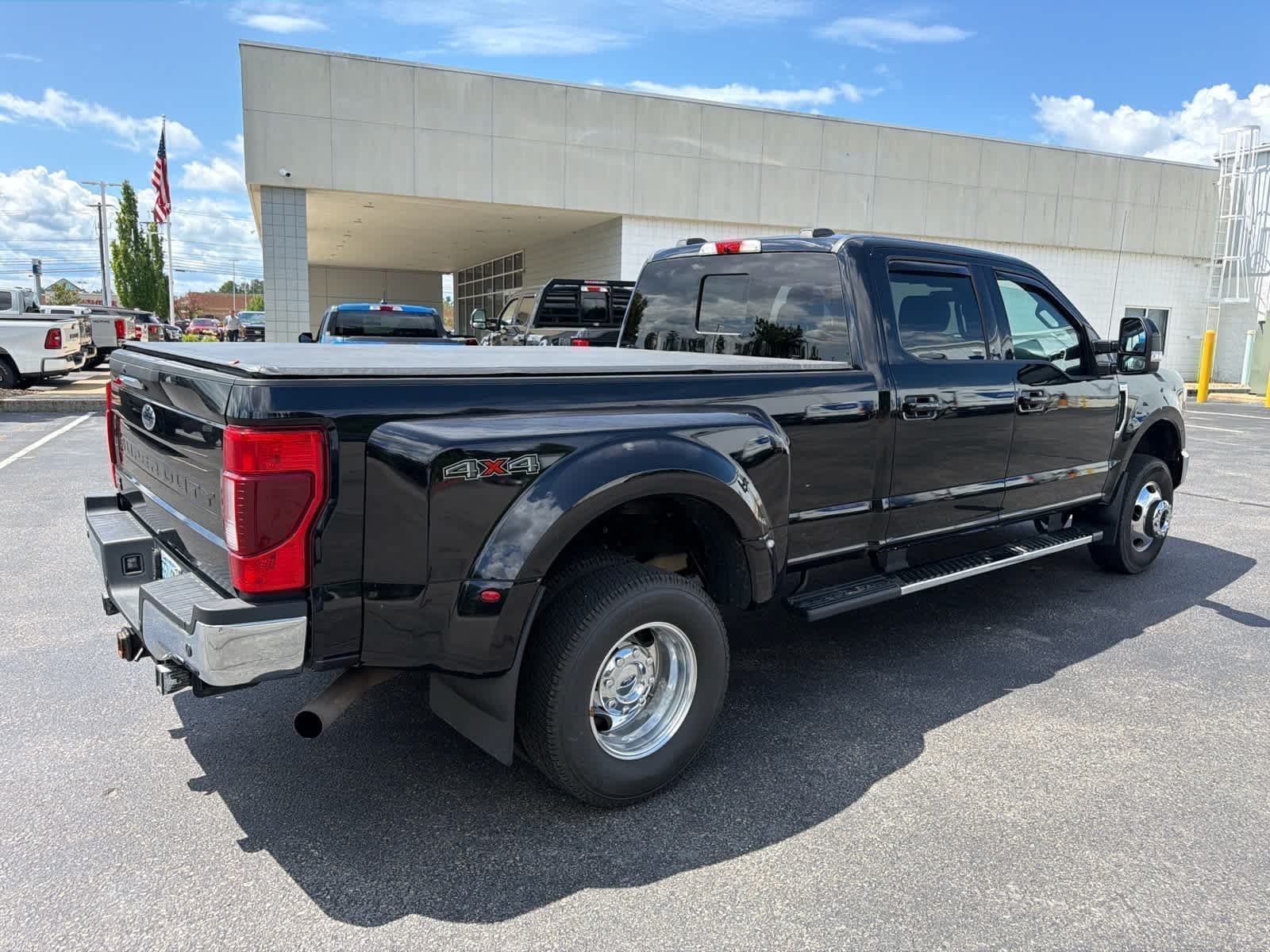 Used 2020 Agate Black Ford LARIAT image 8