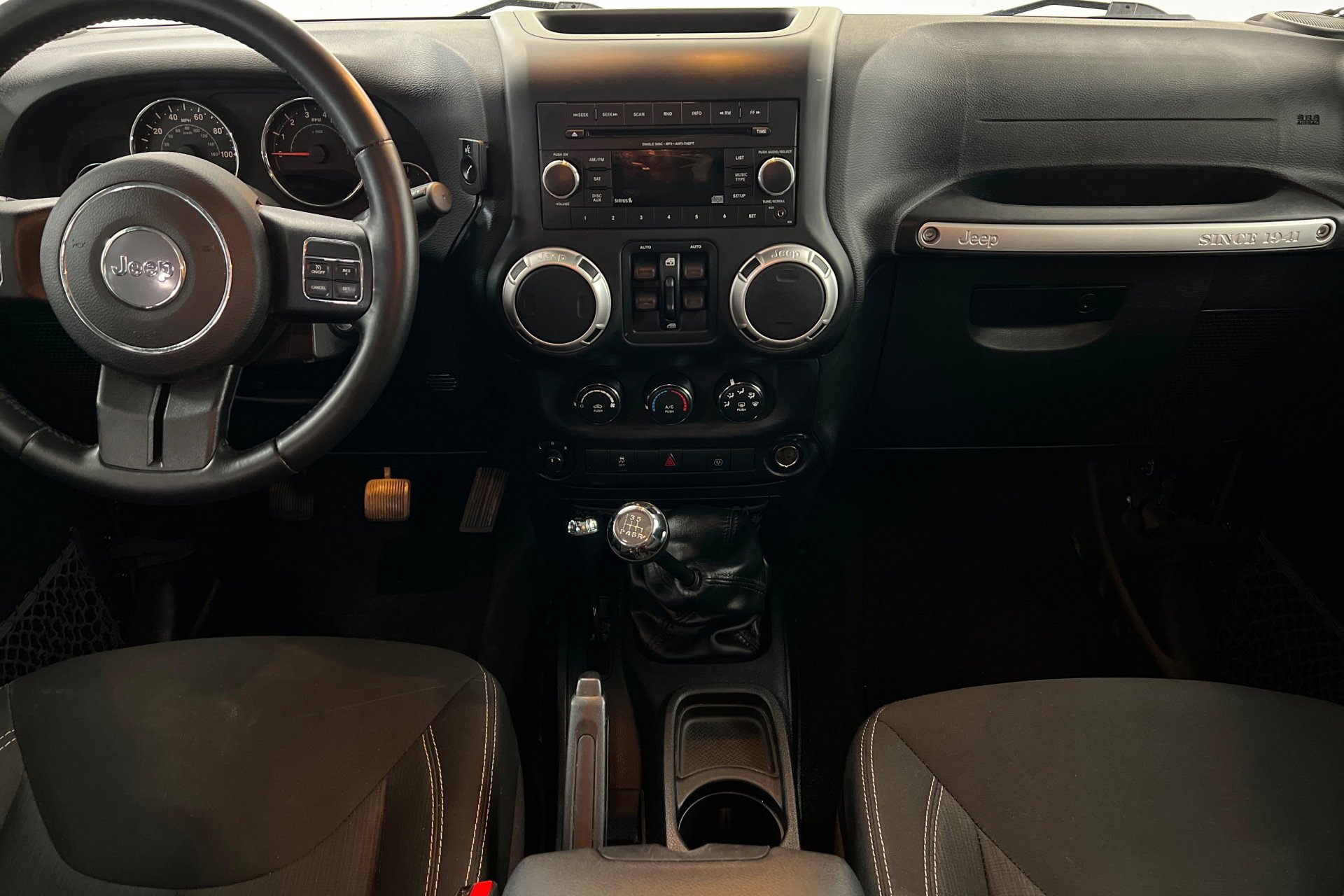Used 2016 Black Clearcoat Jeep Rubicon image 14