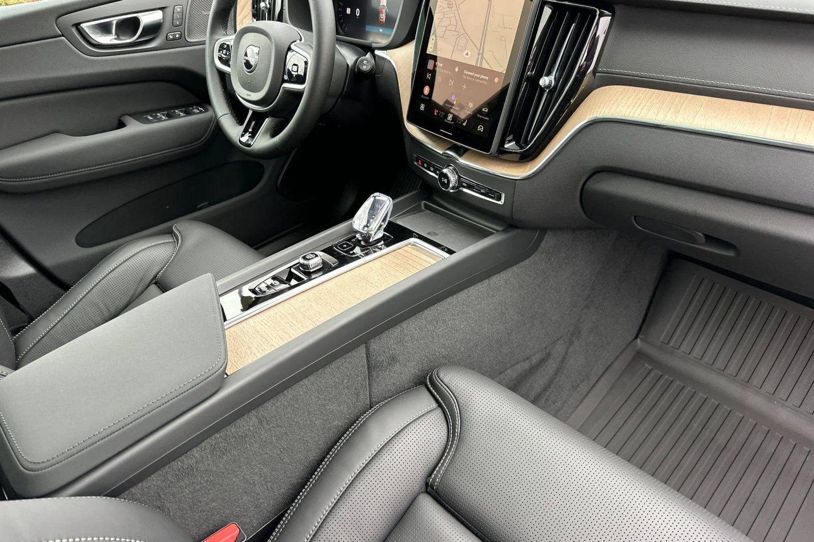 New 2026 Onyx Black Volvo Ultra image 15