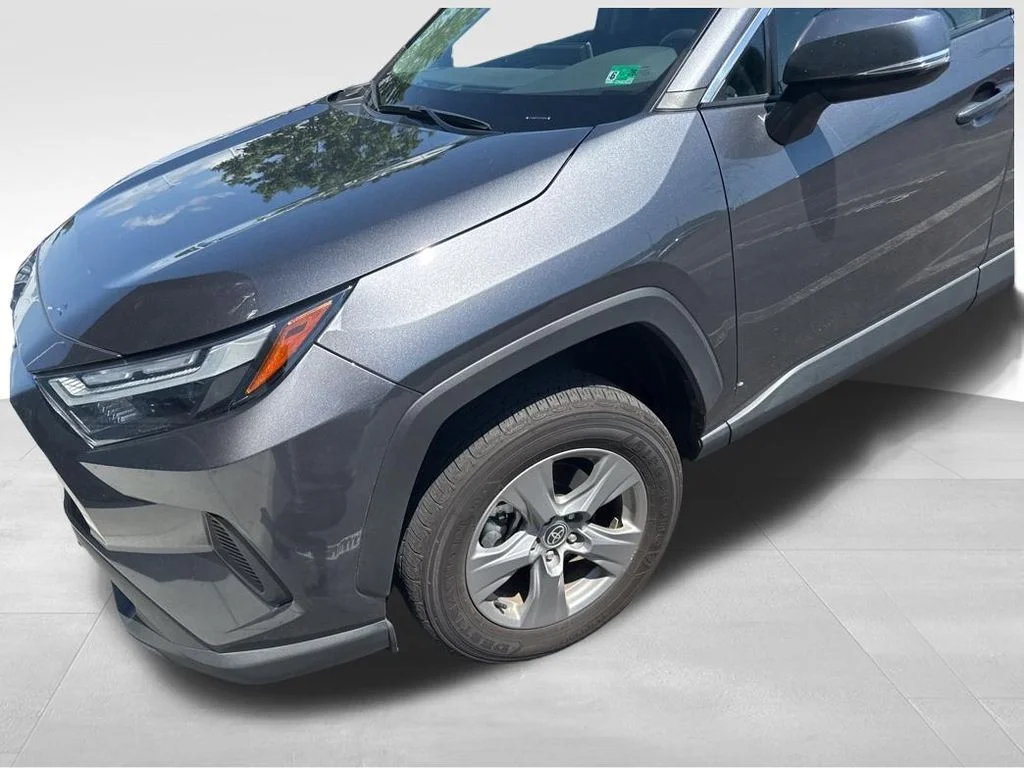 Used 2025 Gray Toyota XLE image 2
