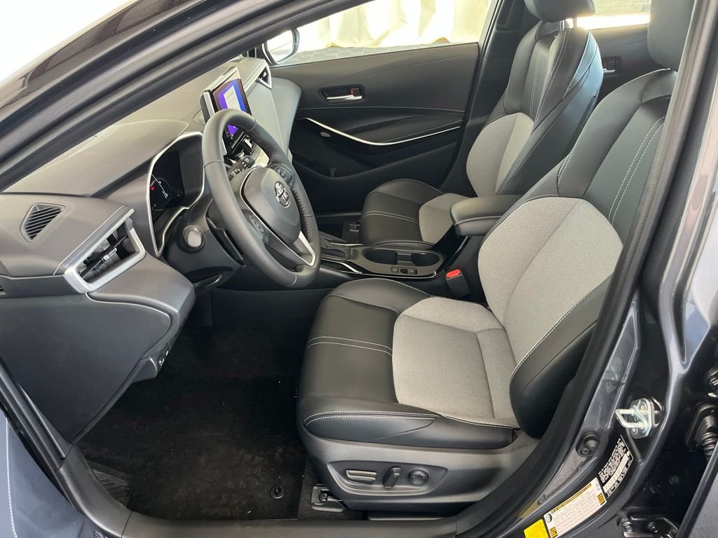 New 2026 Magnetic Gray Metallic with Midnight Black Metallic roof Toyota XSE image 3