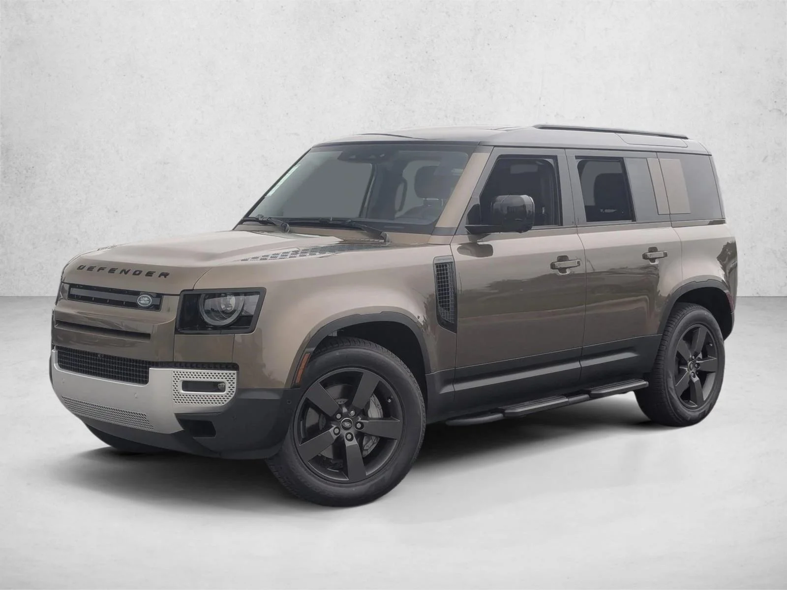 2025 Land Rover Defender 110 S P300's photo