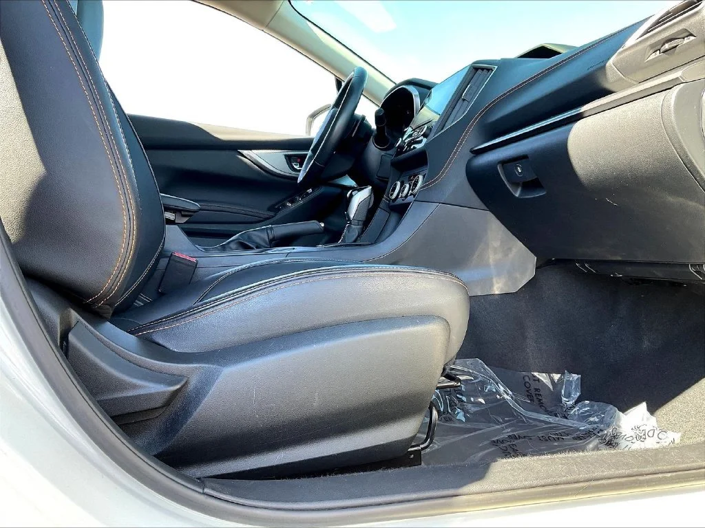 Certified Used 2021 Crystal White Pearl Subaru Limited image 34