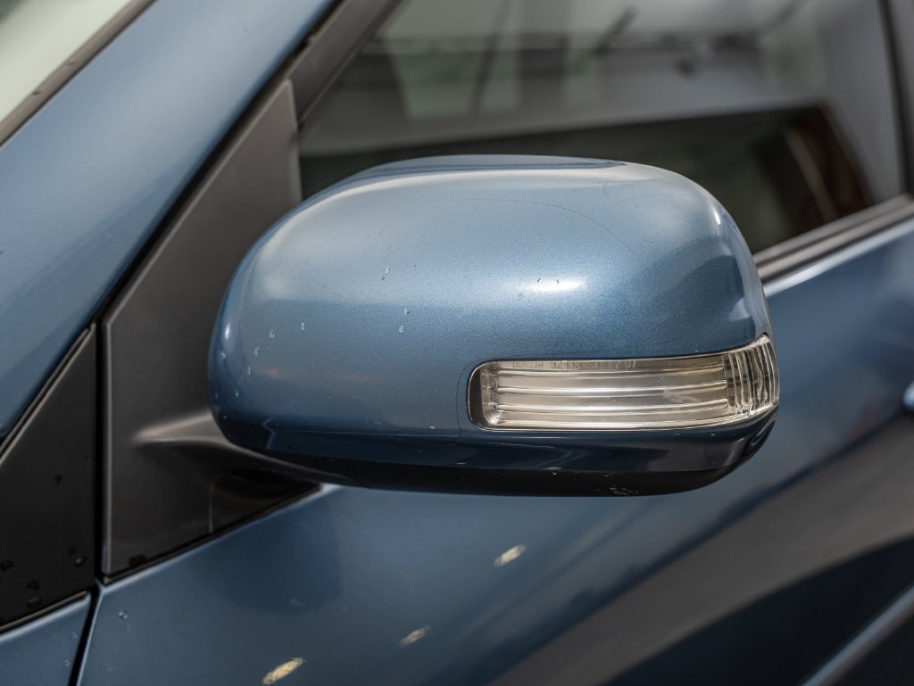 Used 2011 Pacific Blue Metallic Toyota Limited image 16