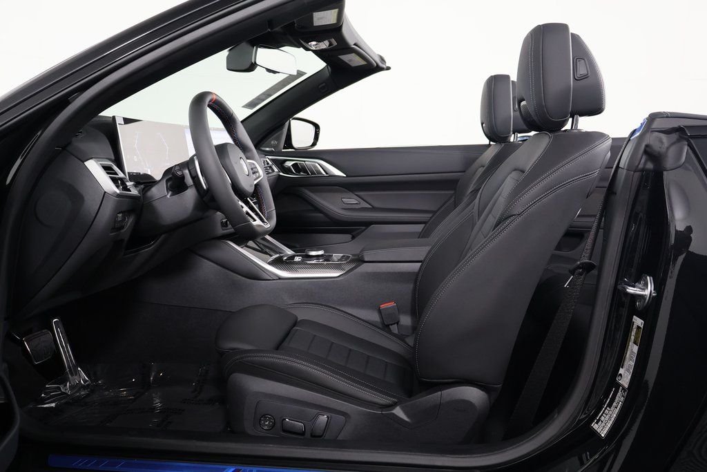 New 2026 Black Sapphire Metallic BMW M440i image 6