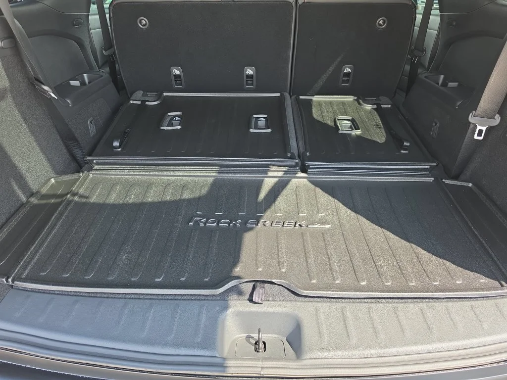 New 2026 Boulder Gray Pearl / Super Black Two-tone Nissan Rock Creek® image 45